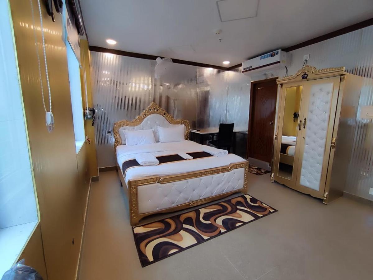 K N Gupta Group Of Hotels Hotel Castle Хидерабад Екстериор снимка