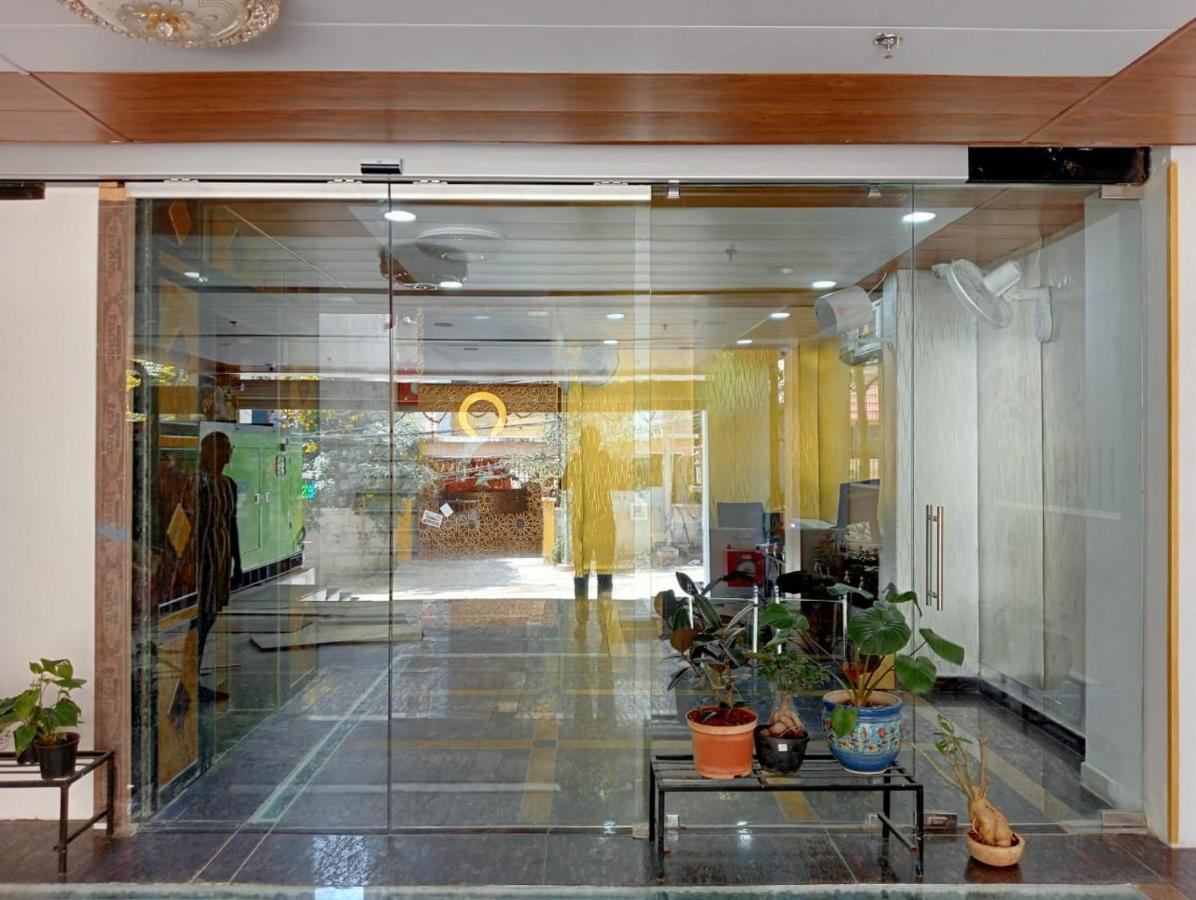 K N Gupta Group Of Hotels Hotel Castle Хидерабад Екстериор снимка